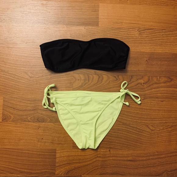 Bikini top - Picture 1 of 3